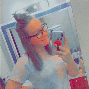 Meet your Posher, Whitney